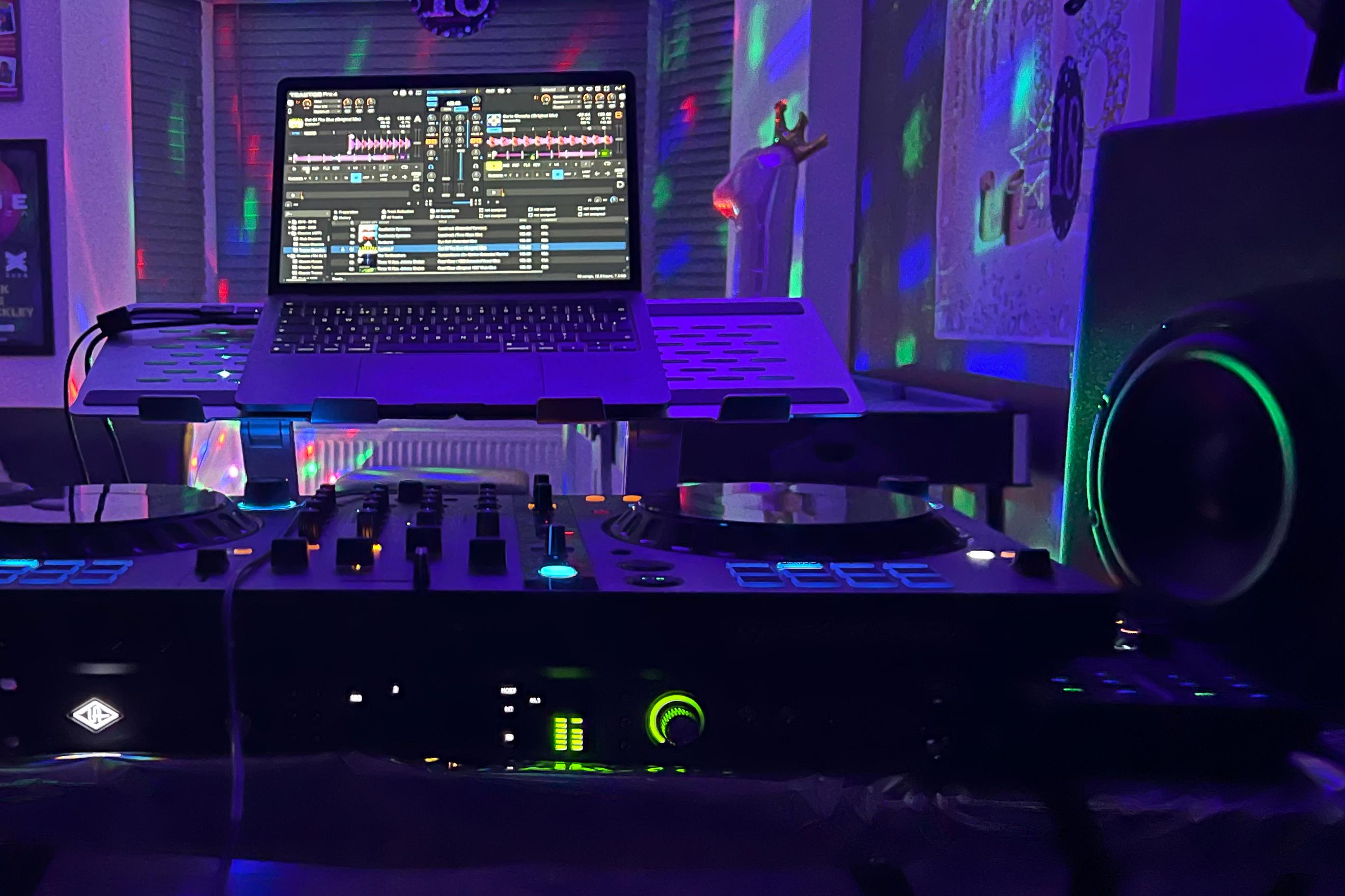 Link Copied! Share this page to let others request songs, leave tips ...